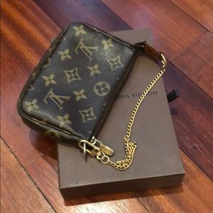 Louis Vuitton, Mini Pochette Accessoires